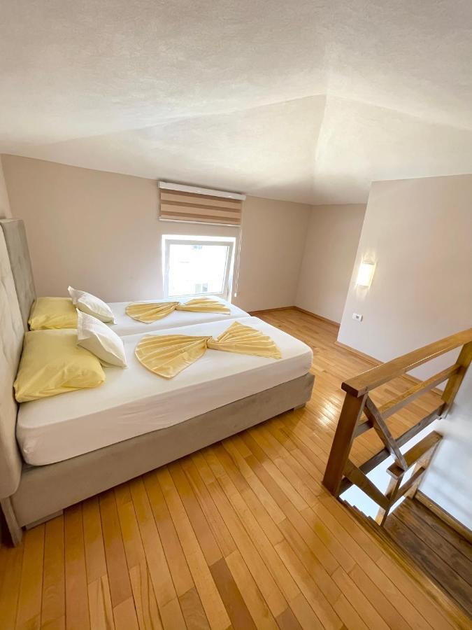 Apartments Harris Ulcinj Eksteriør bilde