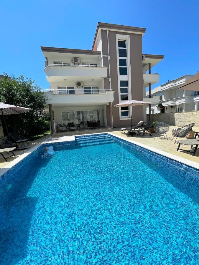 Apartments Harris Ulcinj Eksteriør bilde