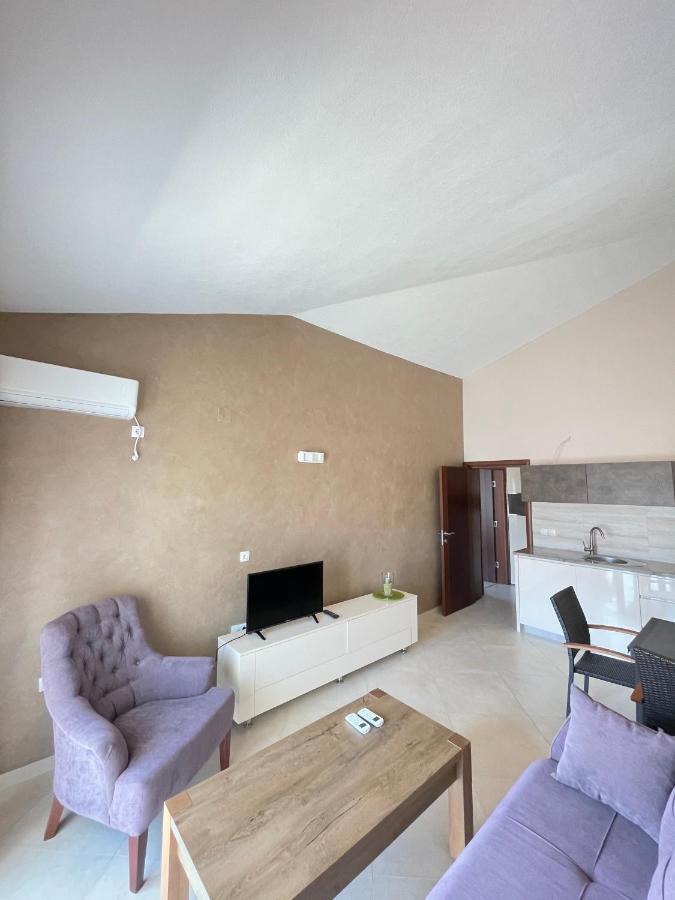 Apartments Harris Ulcinj Eksteriør bilde