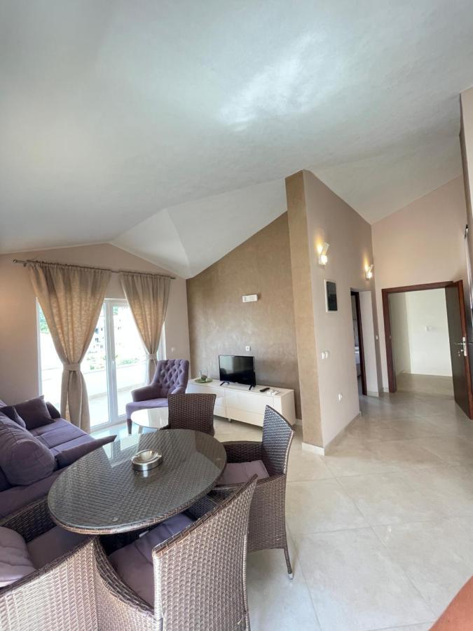 Apartments Harris Ulcinj Eksteriør bilde