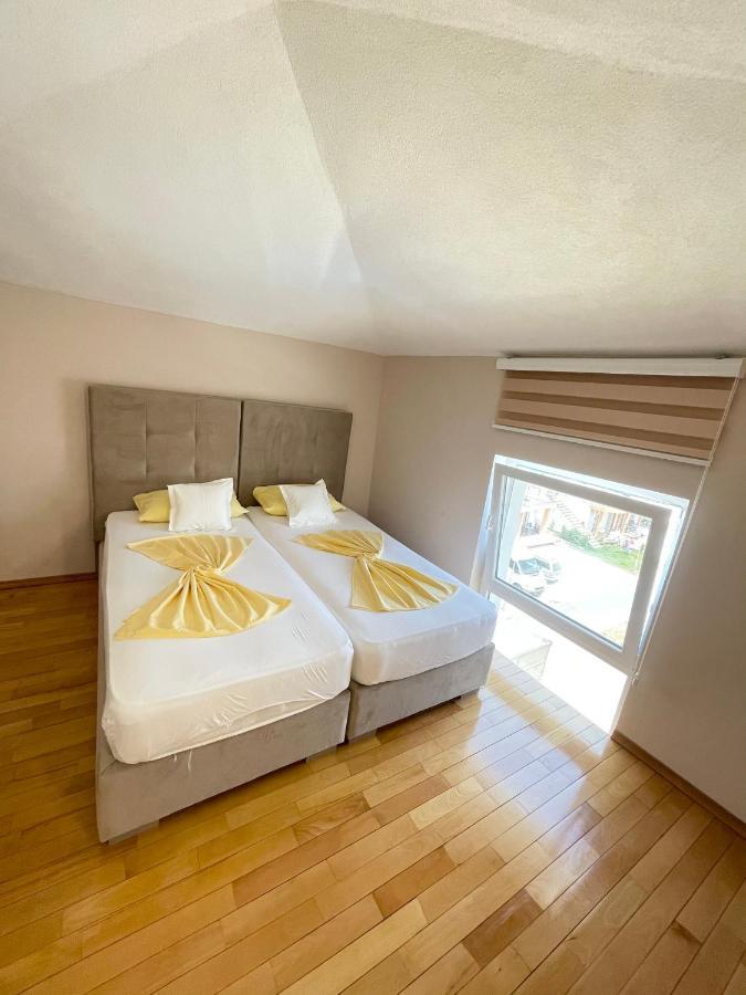 Apartments Harris Ulcinj Eksteriør bilde