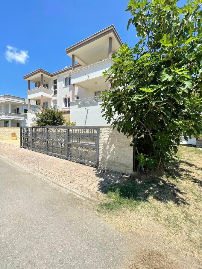 Apartments Harris Ulcinj Eksteriør bilde